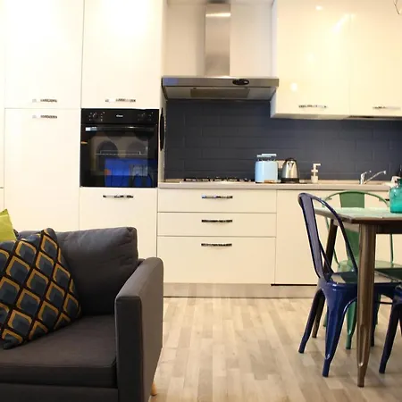 Apartment Wonderwall