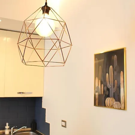 Apartment Wonderwall