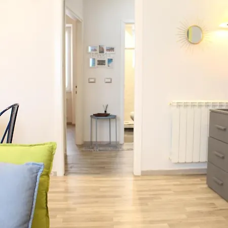 Apartment Wonderwall La Spezia
