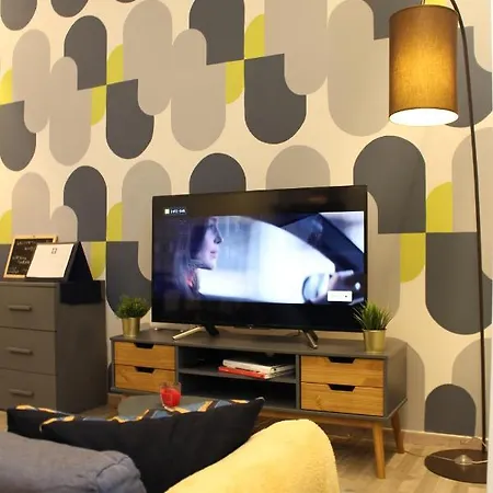 Apartment Wonderwall